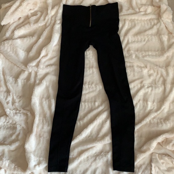 Zip Front Leggings - Picture 3 of 6